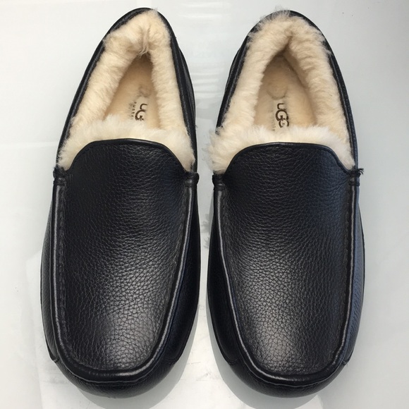 Ugg Ascot Black Leather Loafers Slippers Mens 7 - Picture 3 of 8